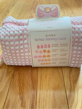 Variety Makeup Puffs Set - Blending Sponges - NWT